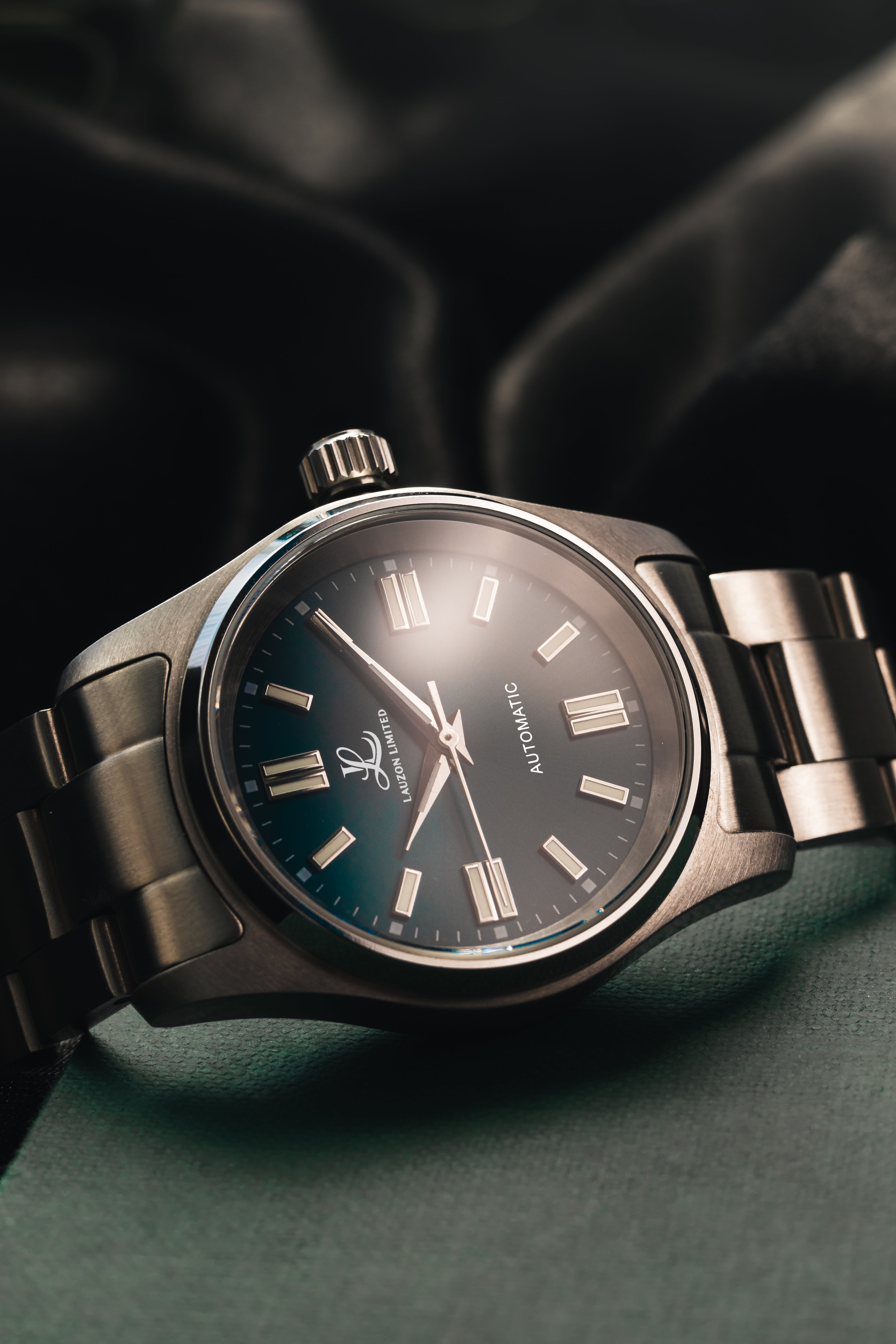 Lauzon Limited Business 36mm
